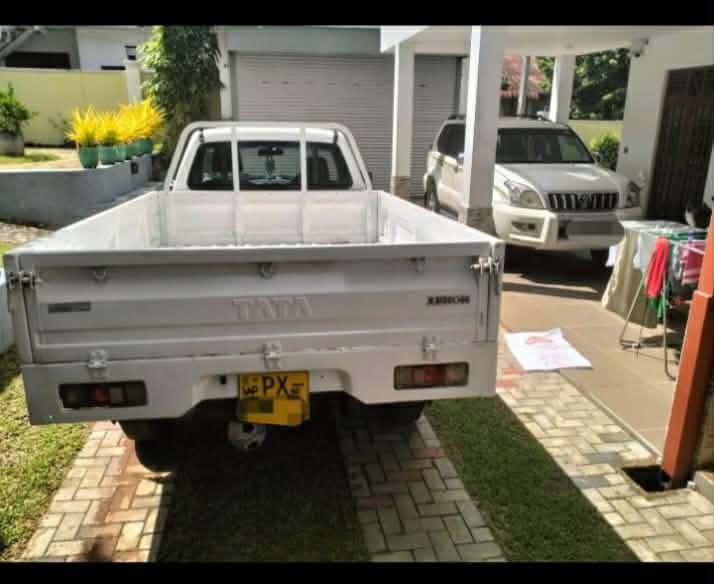 Tata Xenon 2014