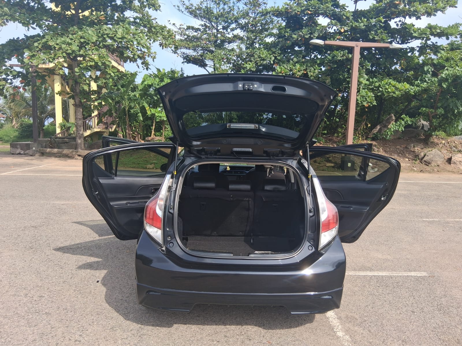 Toyota Aqua 2015
