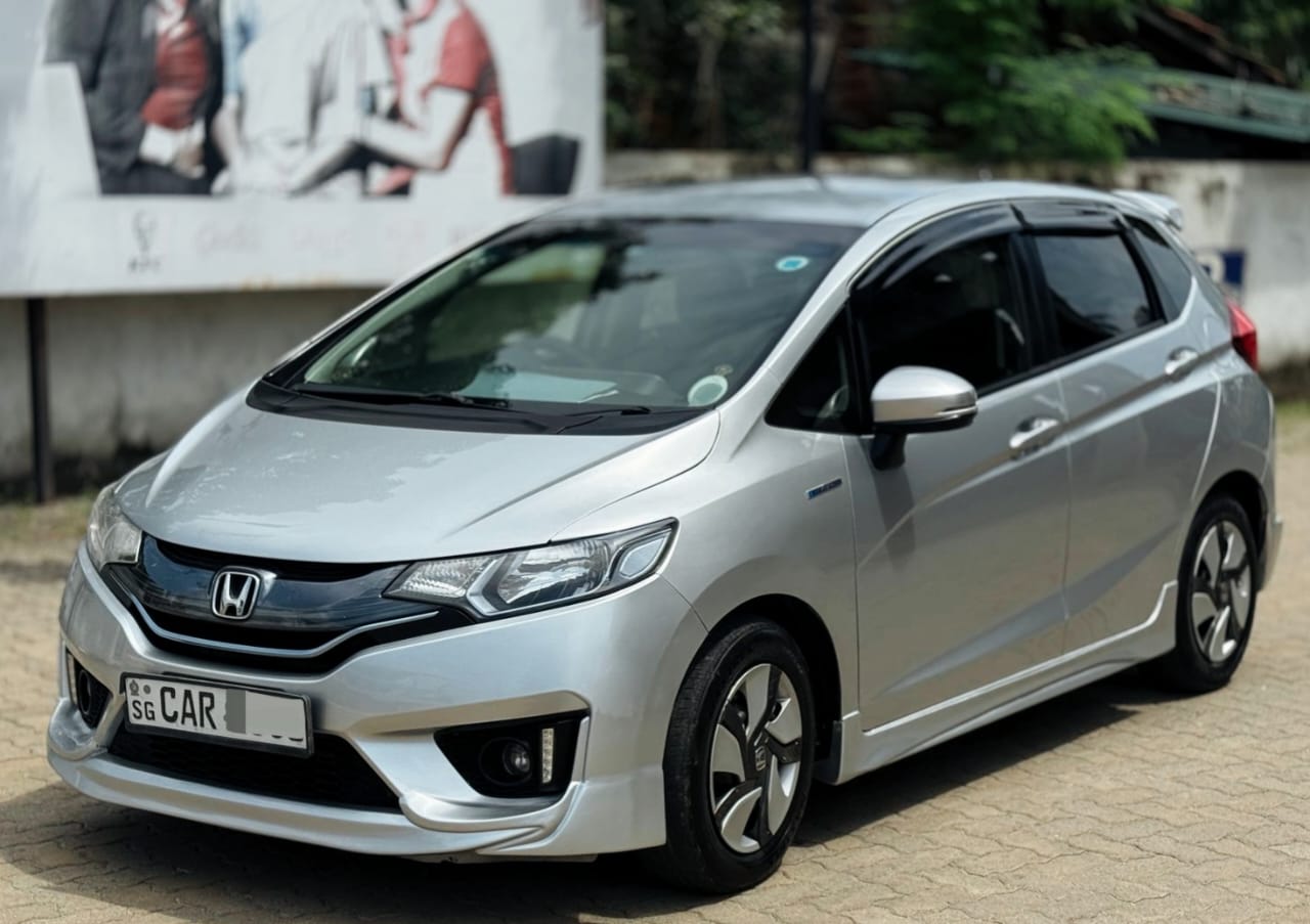 Honda Fit GP5 2015