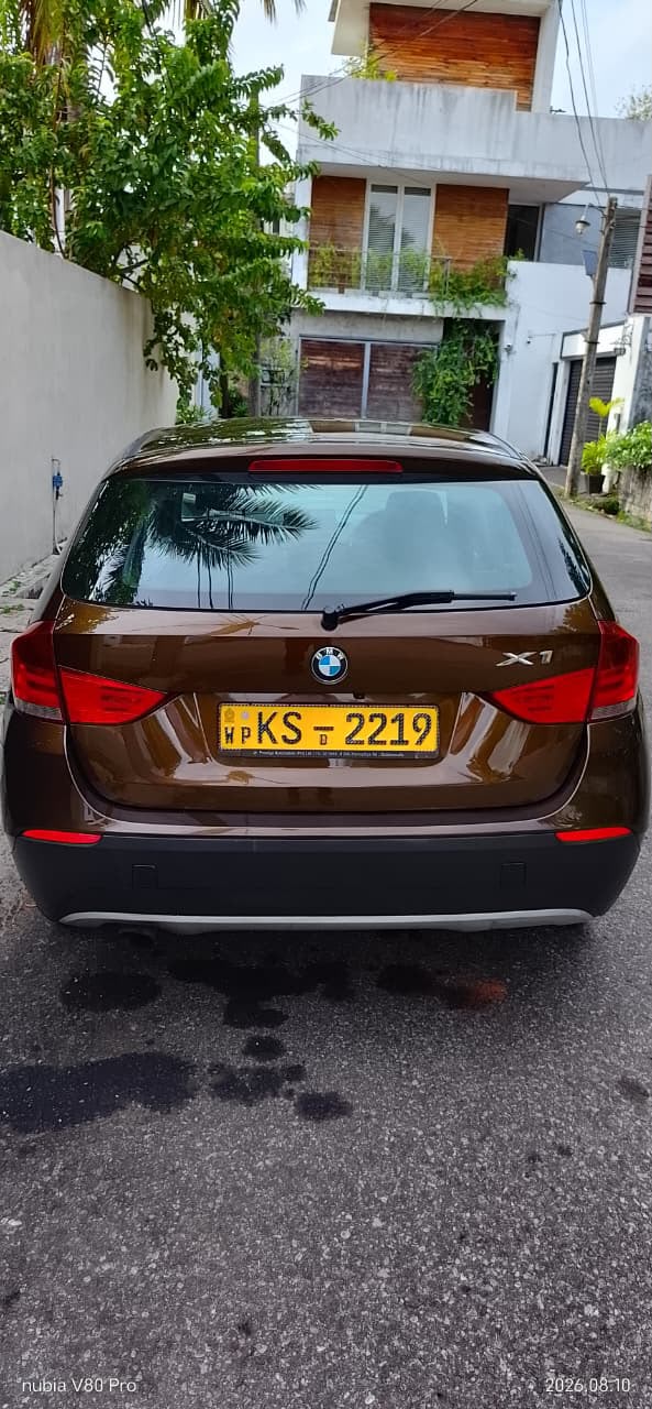 BMW X1 2011
