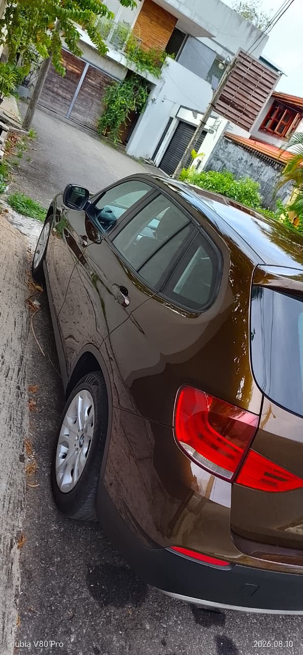 BMW X1 2011