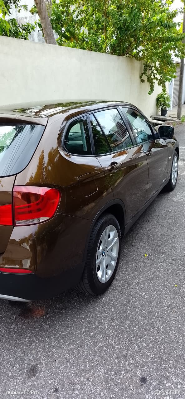 BMW X1 2011