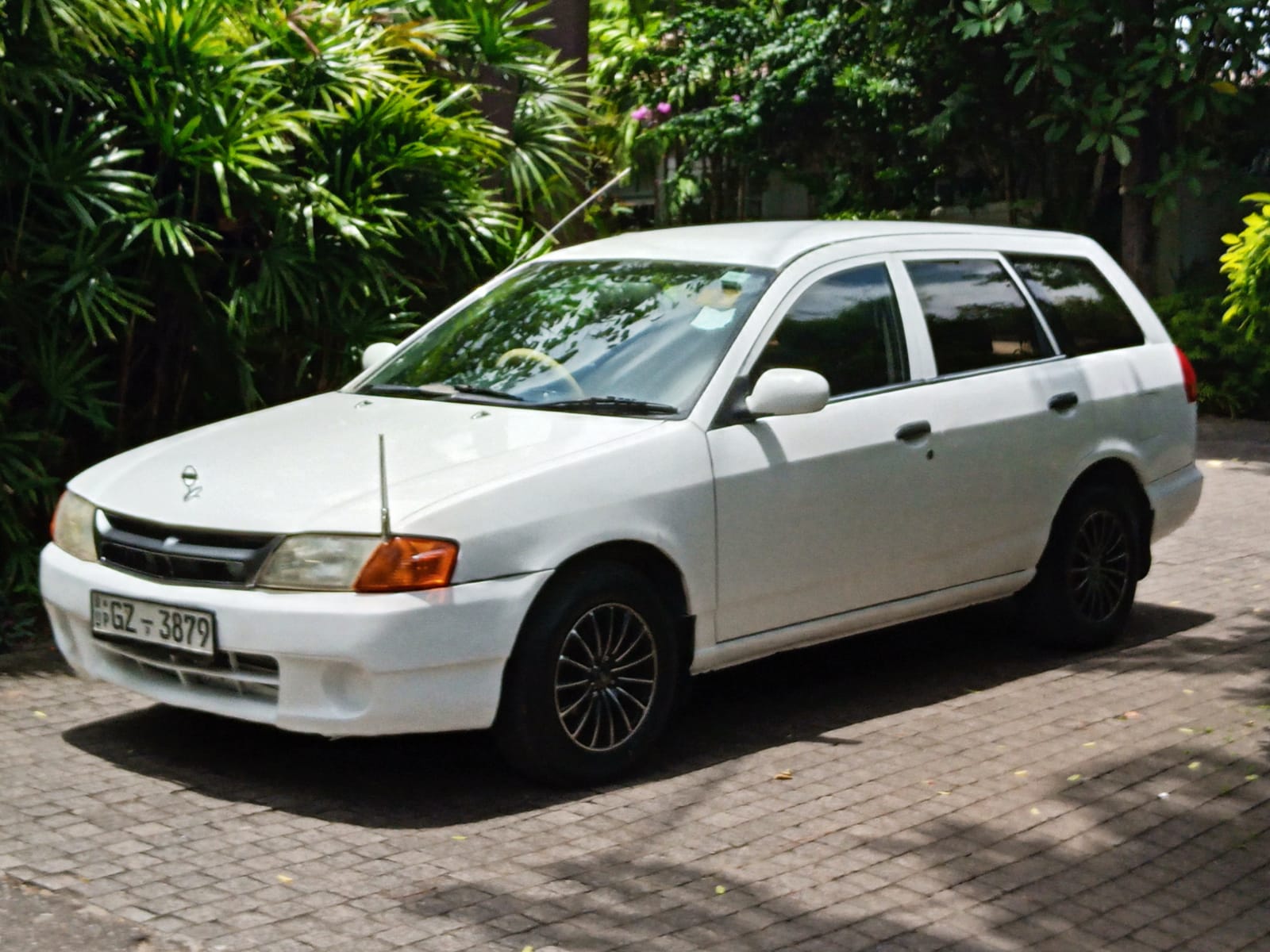 Nissan Sunny Ad Wagon Wingroad y11