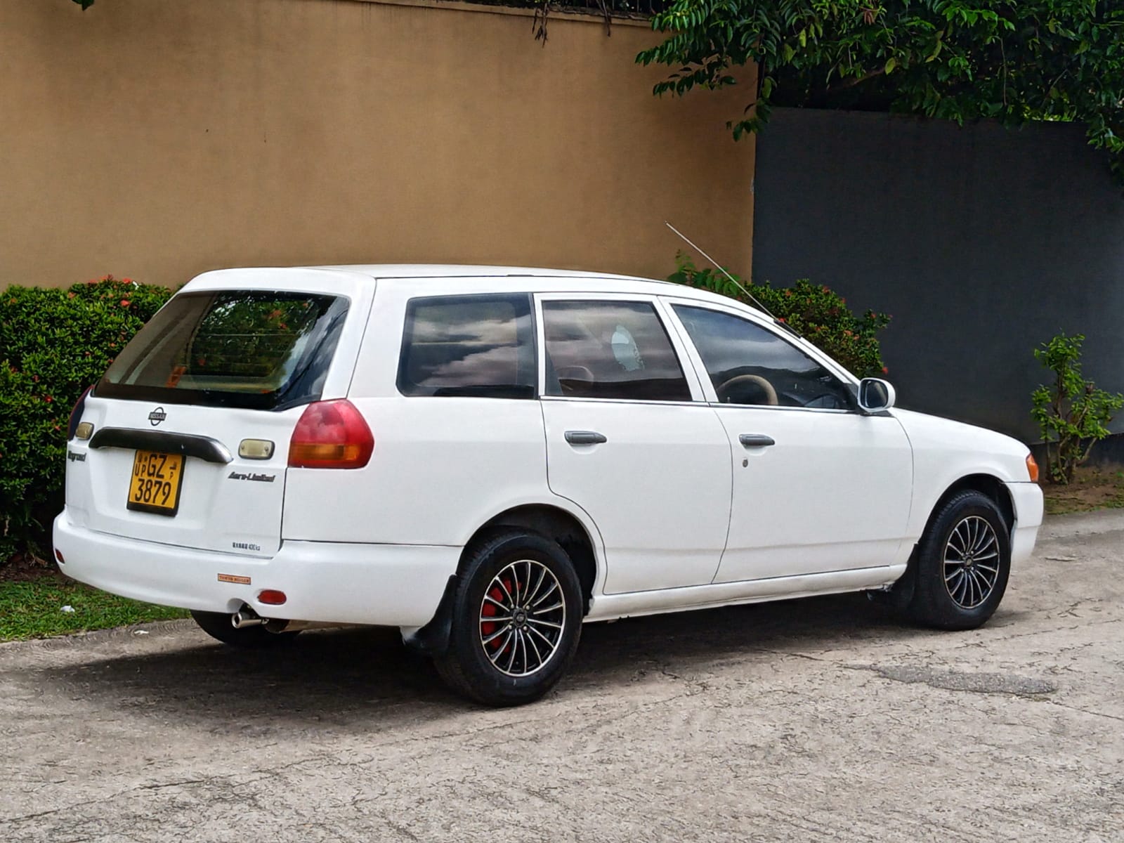 Nissan Sunny Ad Wagon Wingroad y11