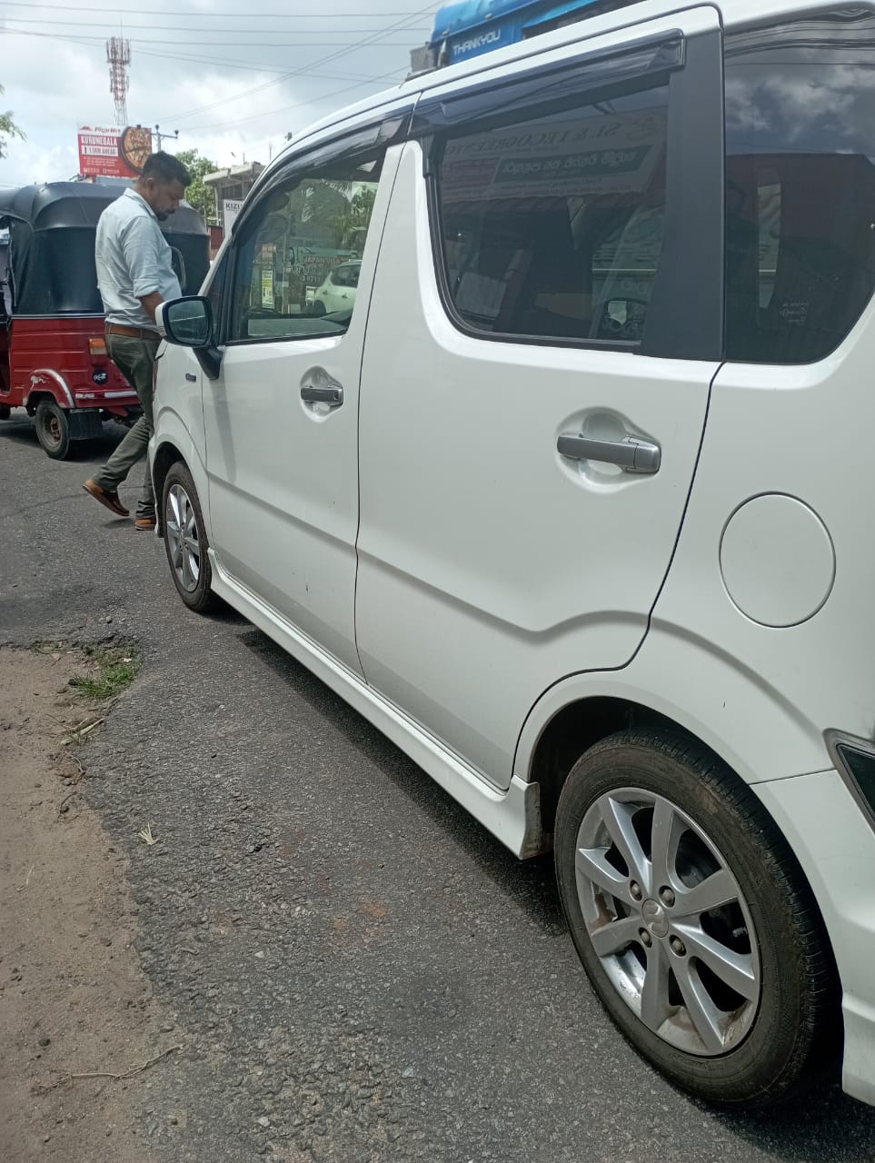 Suzuki Wagon R Custom Z 2025