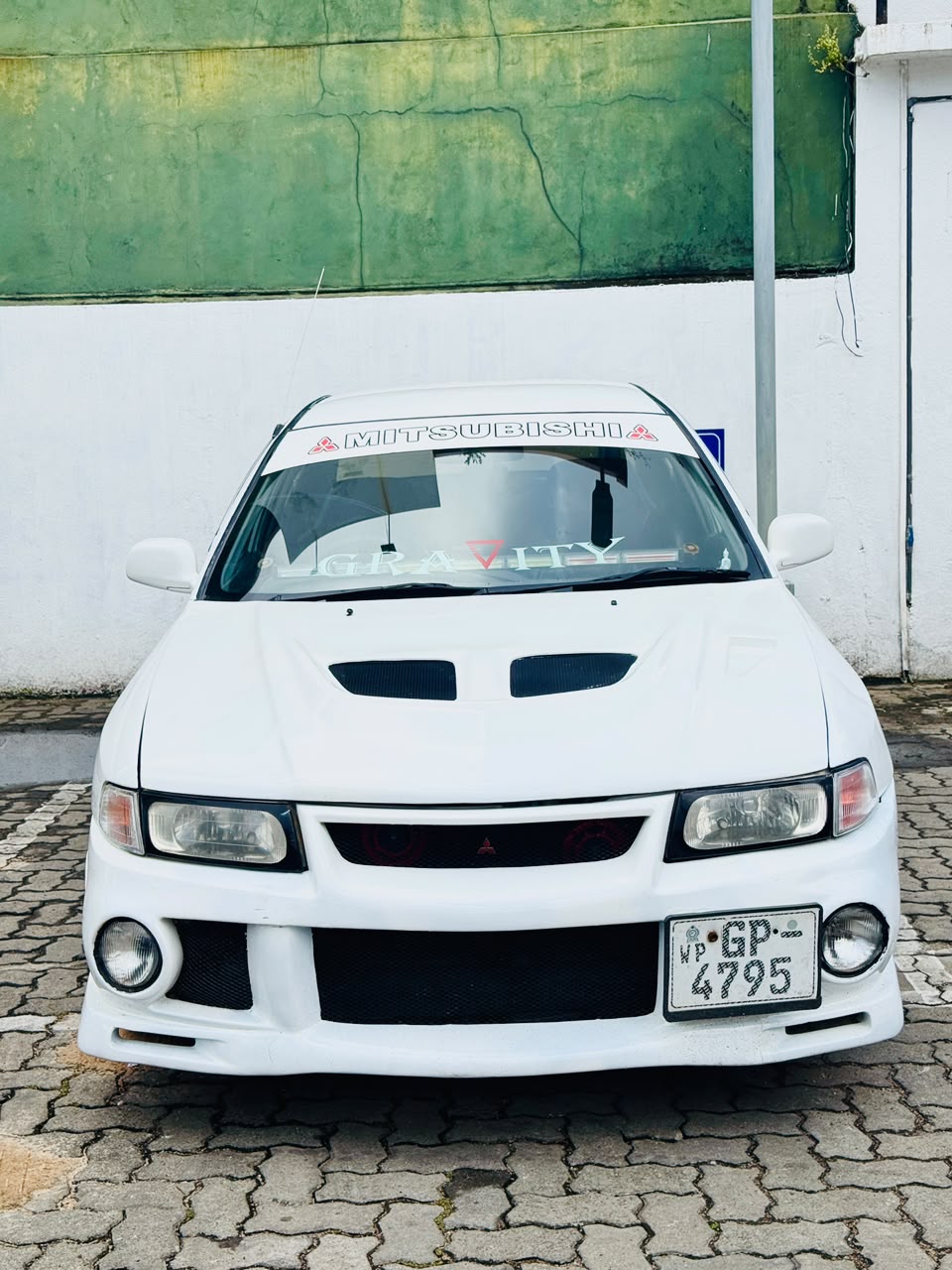 Mitsubishi Lancer 1999