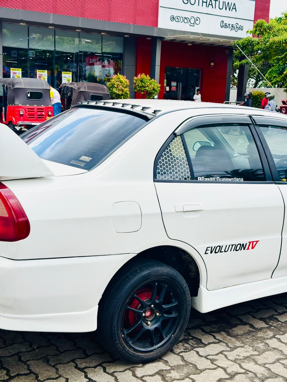 Mitsubishi Lancer 1999