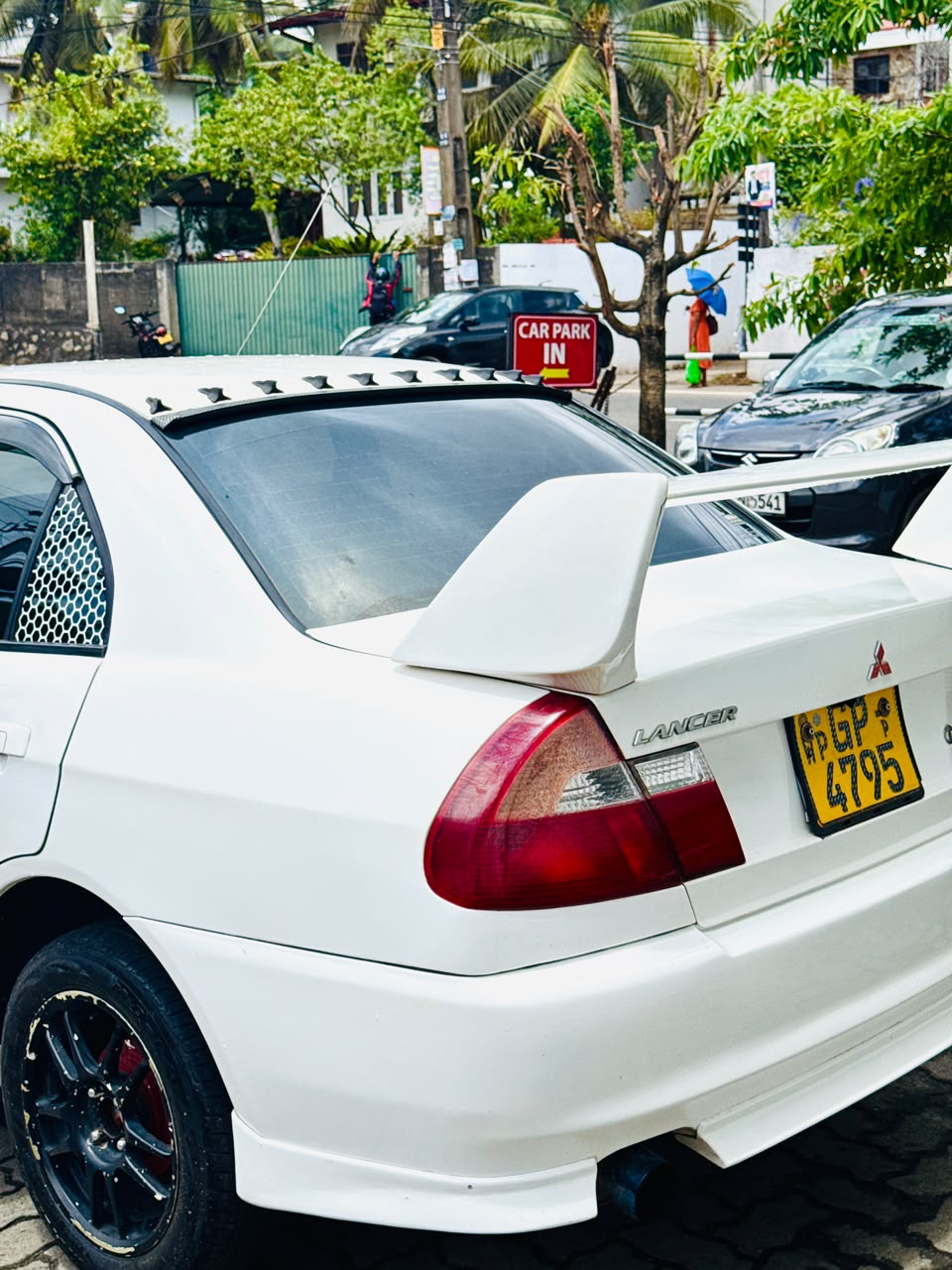 Mitsubishi Lancer 1999