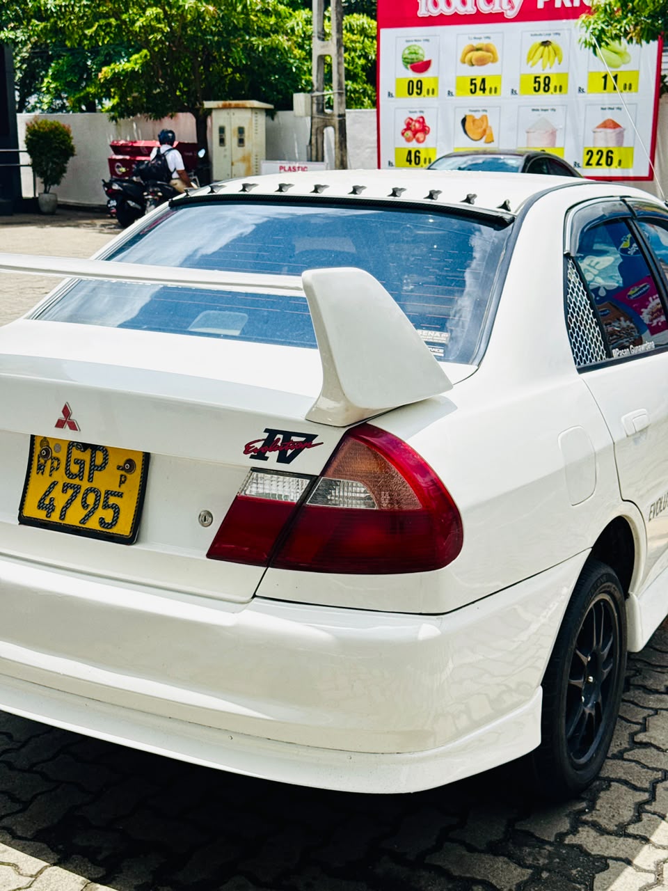Mitsubishi Lancer 1999