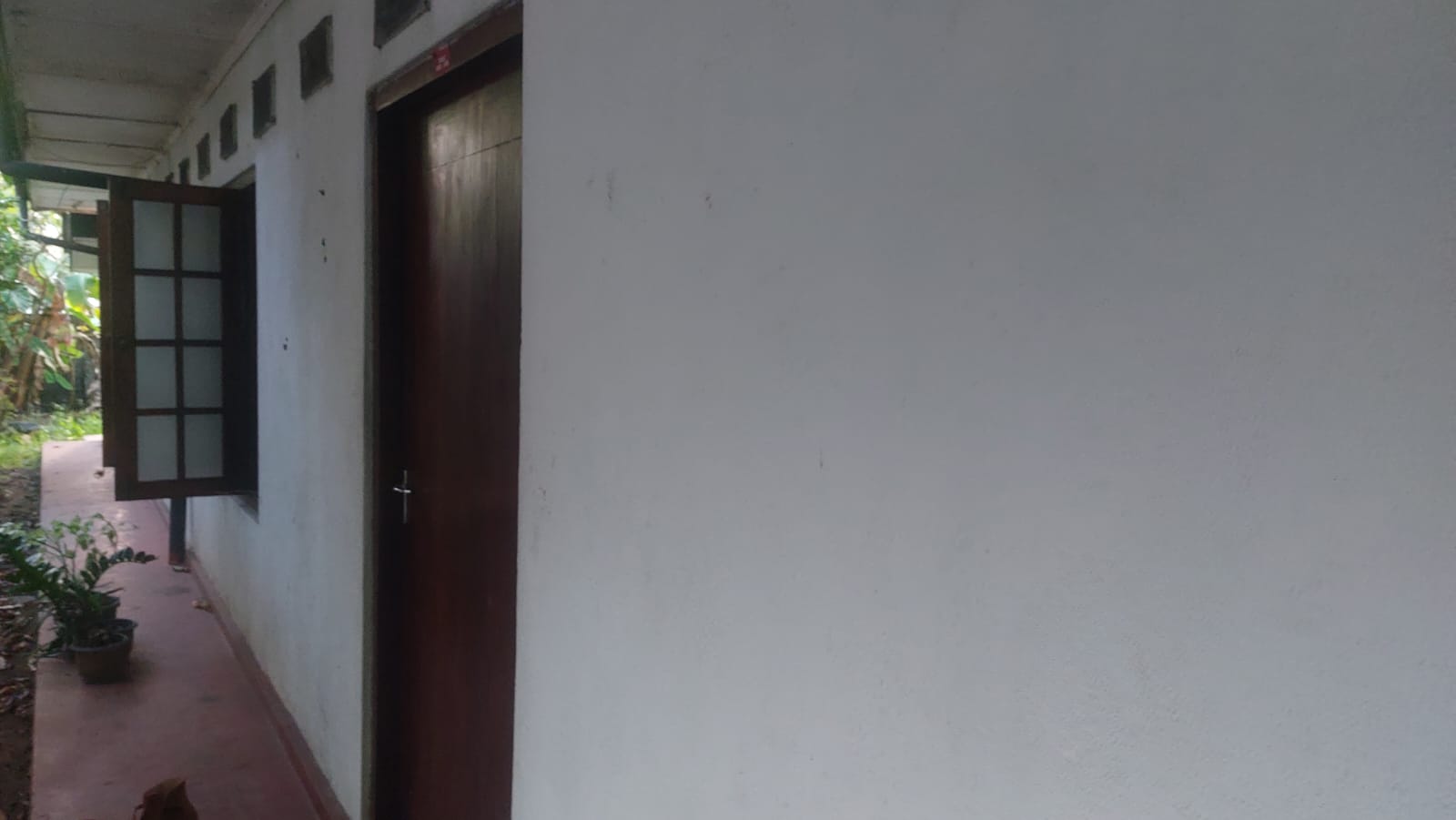 Land With A House For Sale In Homagama