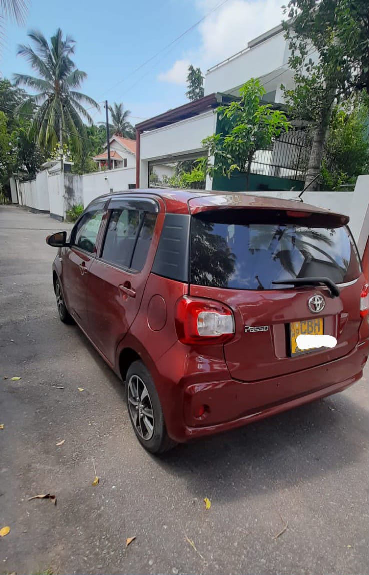 Toyota Passo 2016