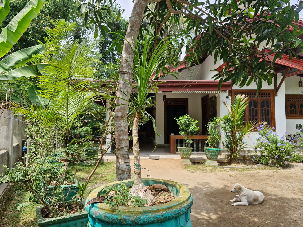 Modern Three Storey House with Land Sale – Badalkumbura