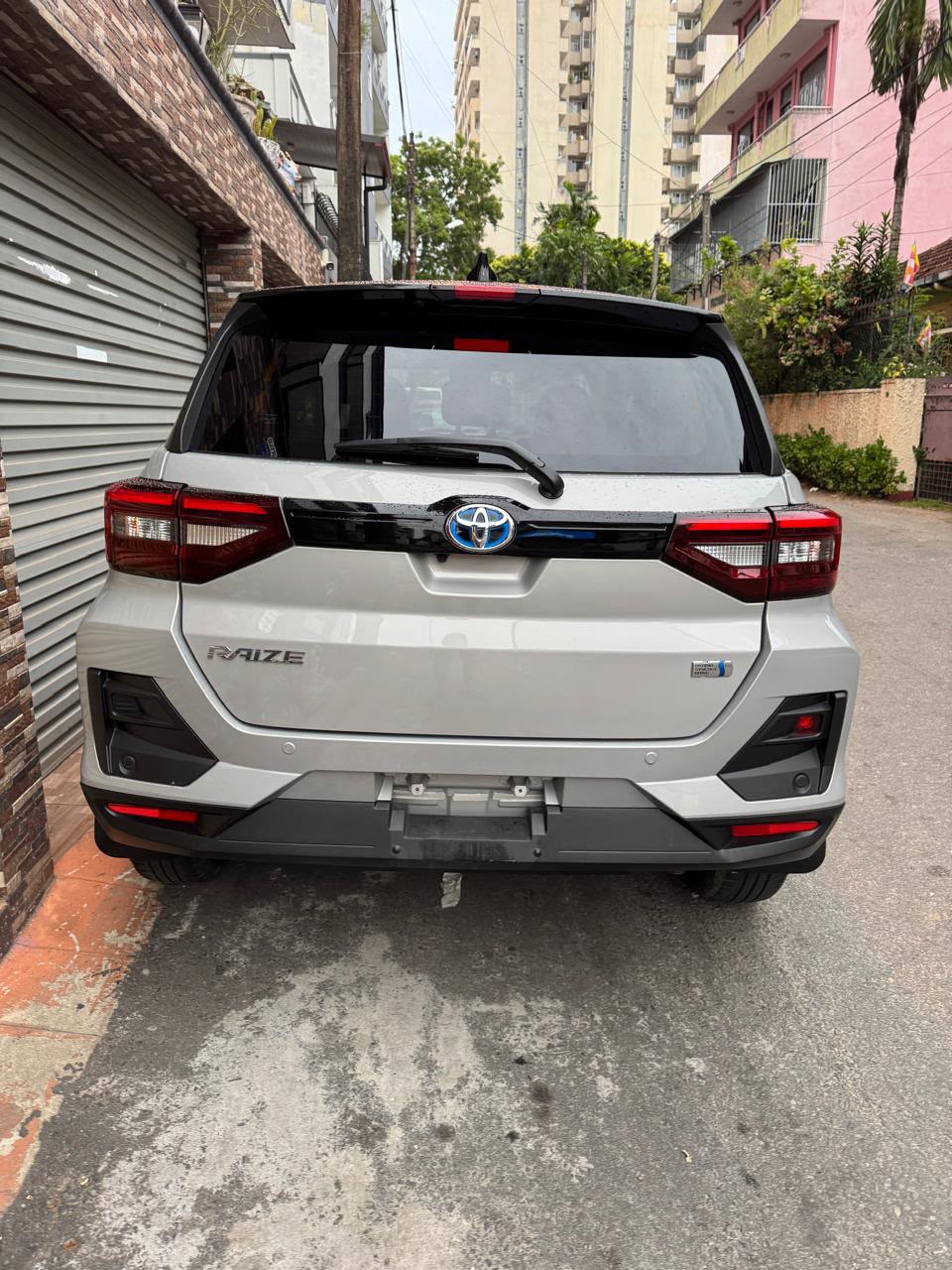Toyota Raize Grey/ Black 2025