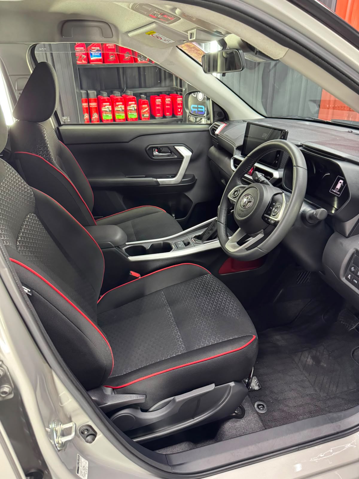 Toyota Raize Grey/ Black 2025