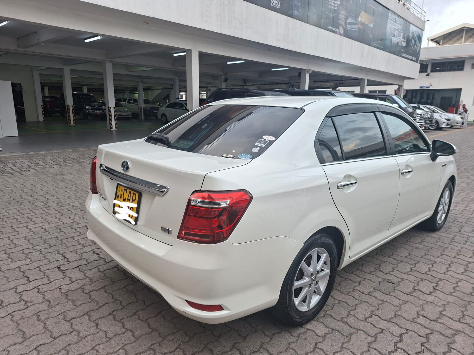 Toyota Axio 2016