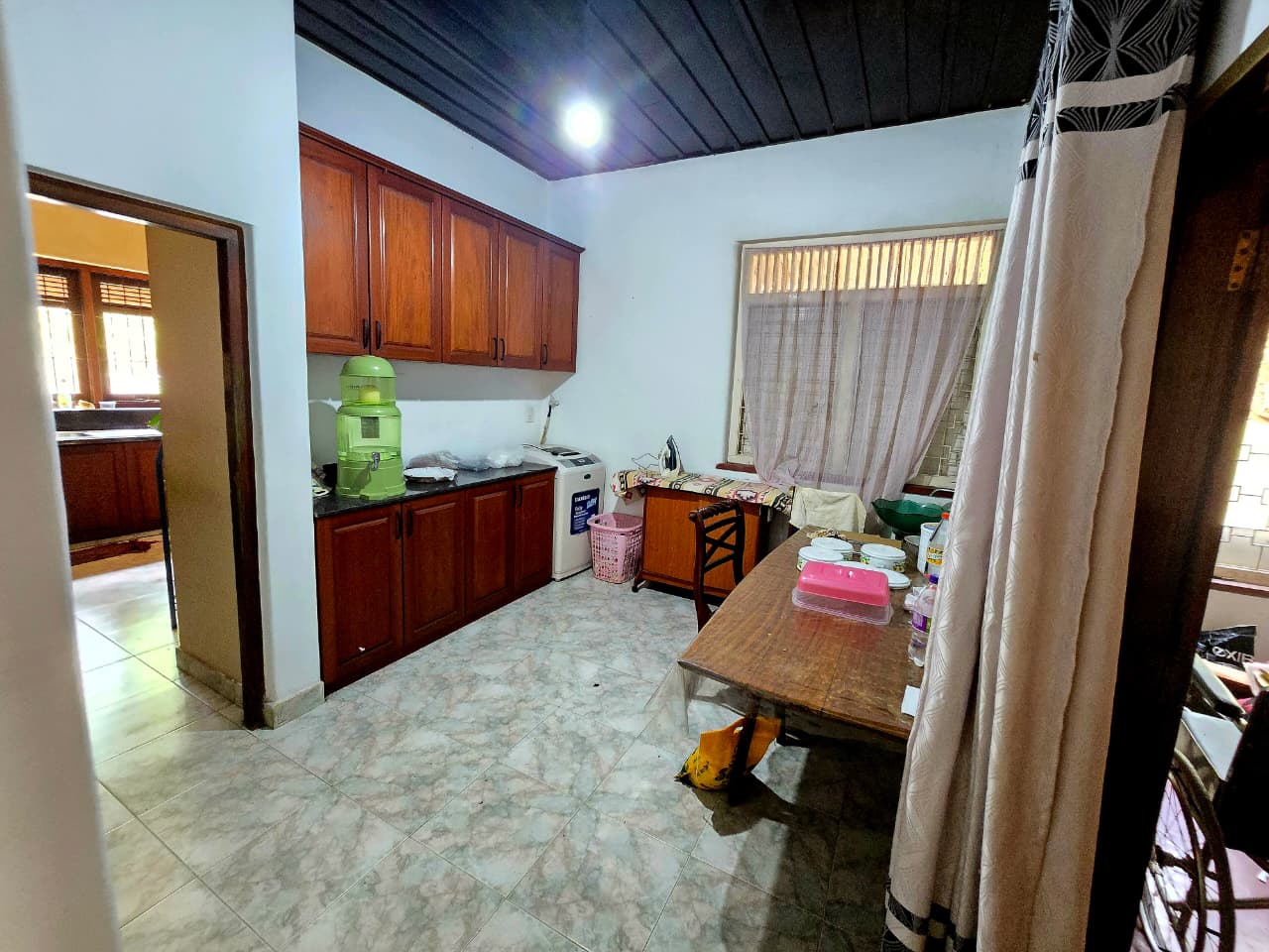 Land with 5 Bedroom House for Sale Homagama