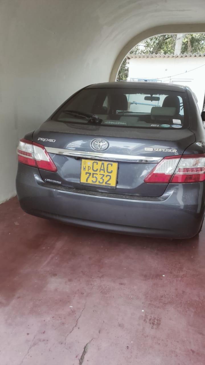 Toyota Premio G Superior 2014