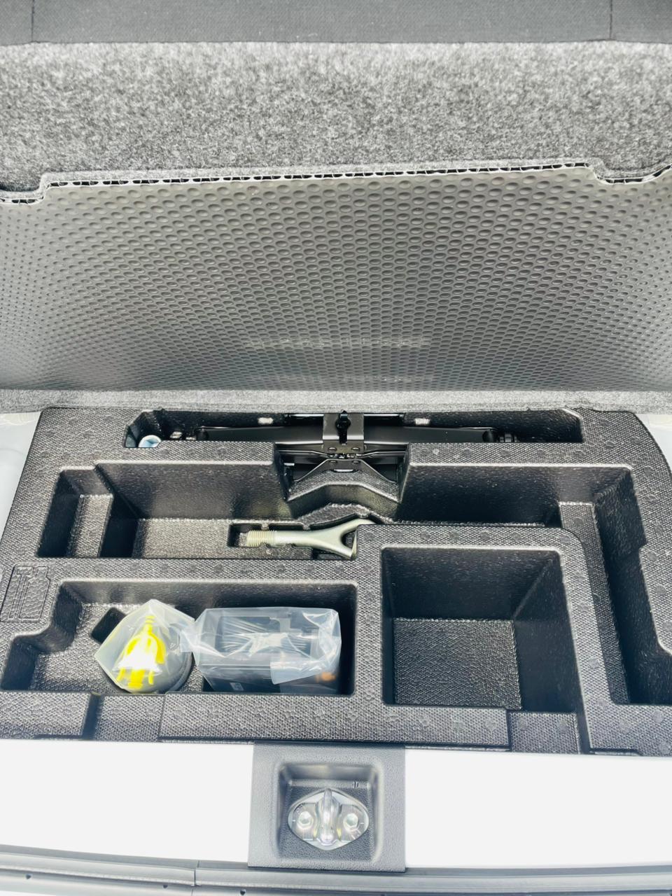 Daihatsu Mira G Grade 2026