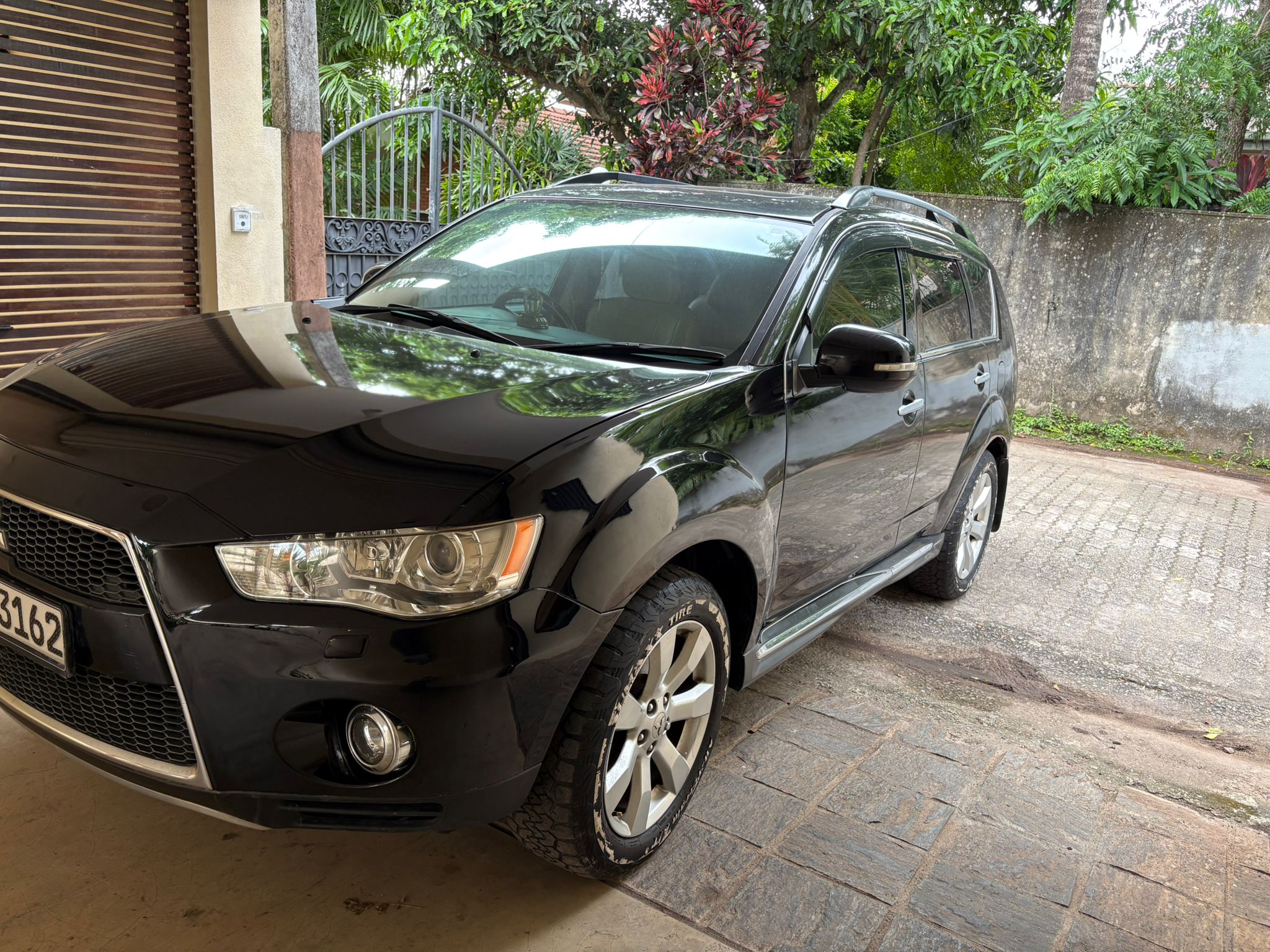 Mitsubishi Outlander 2012