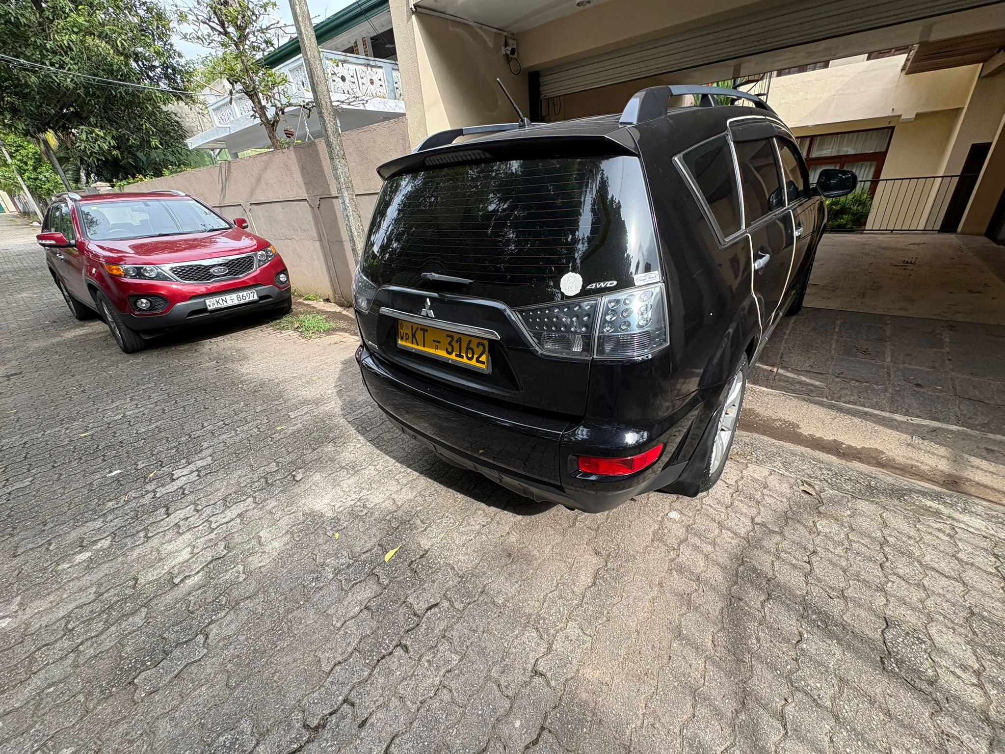 Mitsubishi Outlander 2012