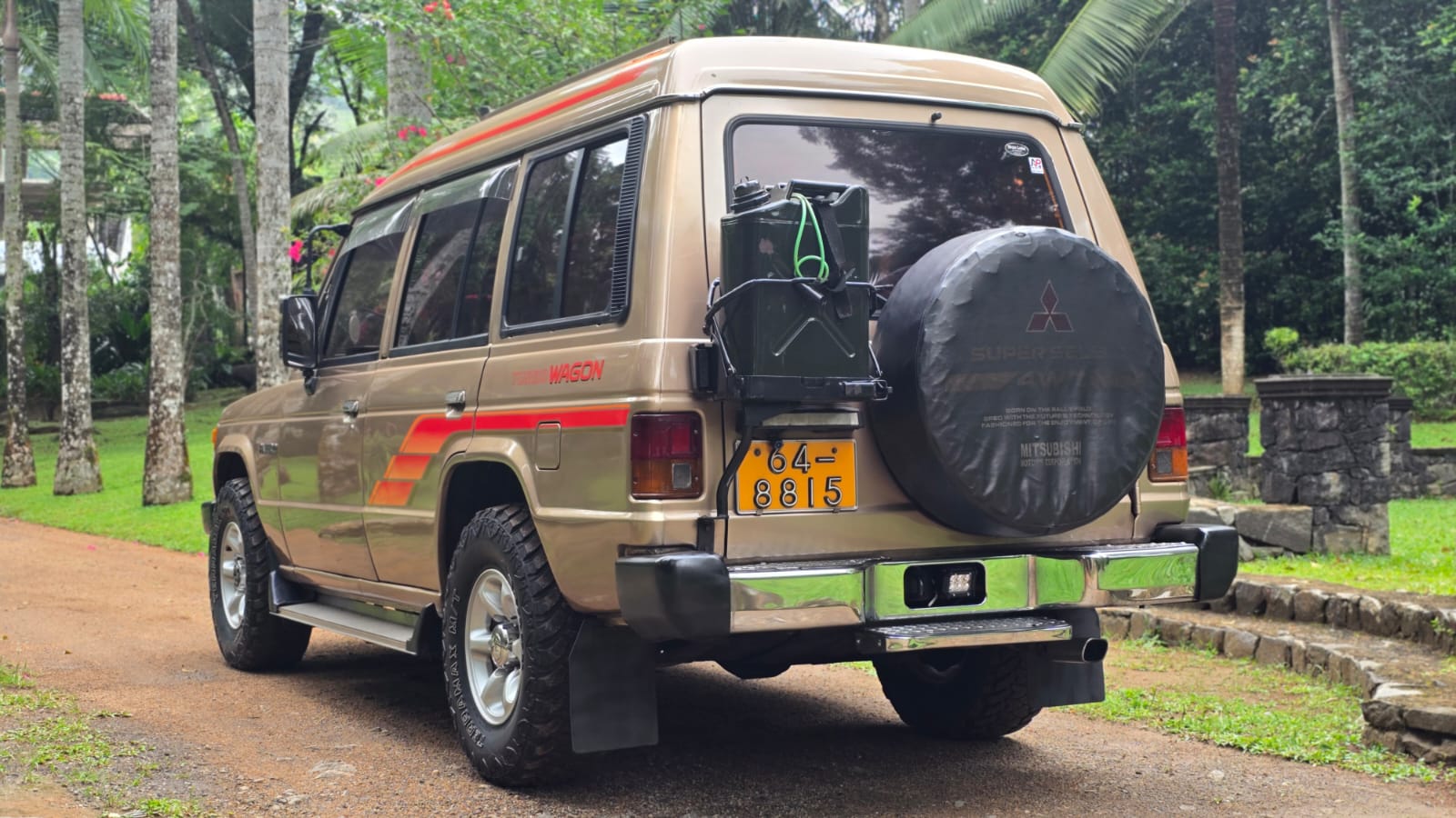 MITSUBISHI PAJERO MK1 1988