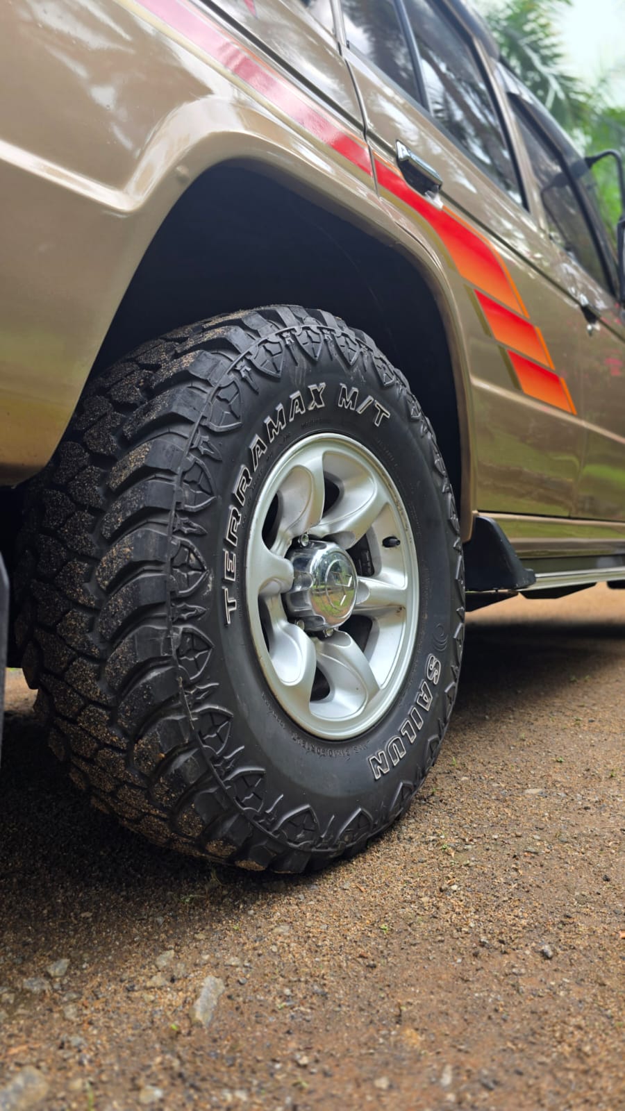 MITSUBISHI PAJERO MK1 1988