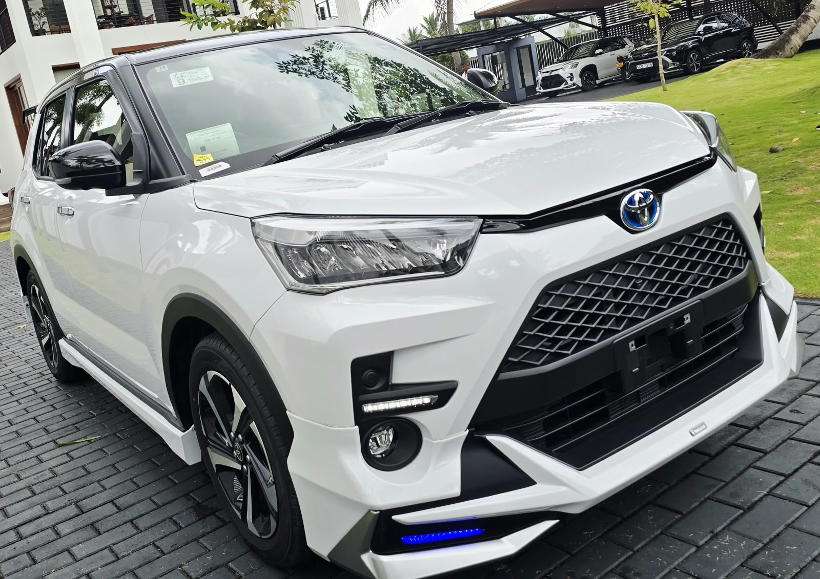 Toyota Raize 2025 – HYBRID Z GRADE
