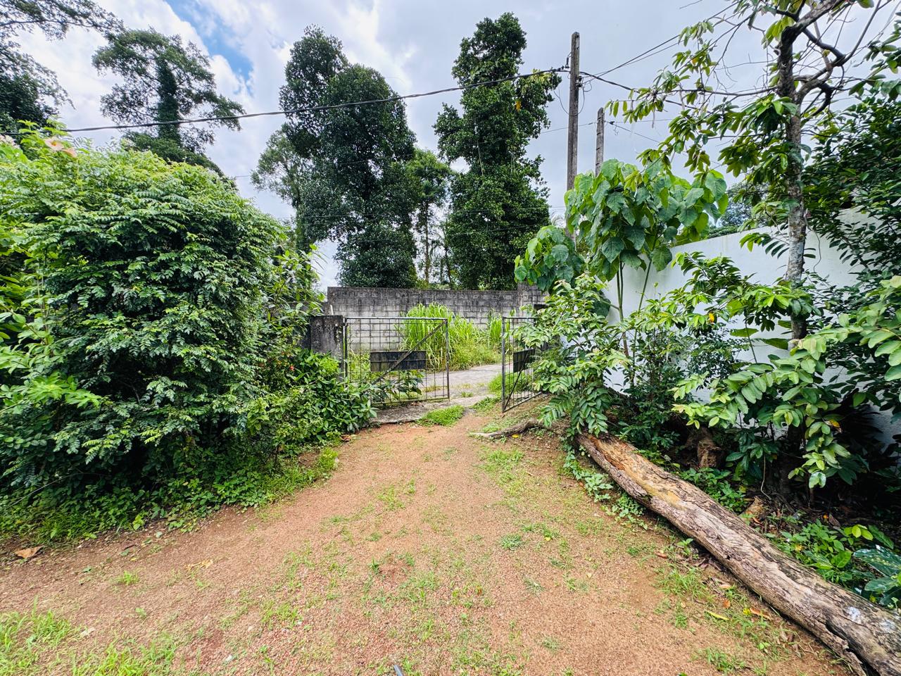 අතුරුගිරිය – රුක්මල්ගම ප්‍රදේශයේ පර්චස් 12ක ඉඩමක් සහ නිවසක් විකිණීමට ඇත