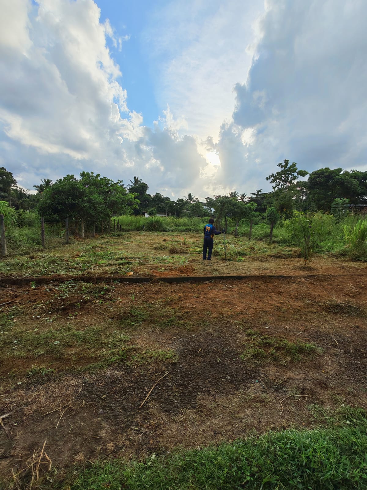 කොළඹ දිස්ත්‍රික්කයෙන් වටිනා ඉඩමක් ඉක්මනින් විකිණීමට (Meepe)