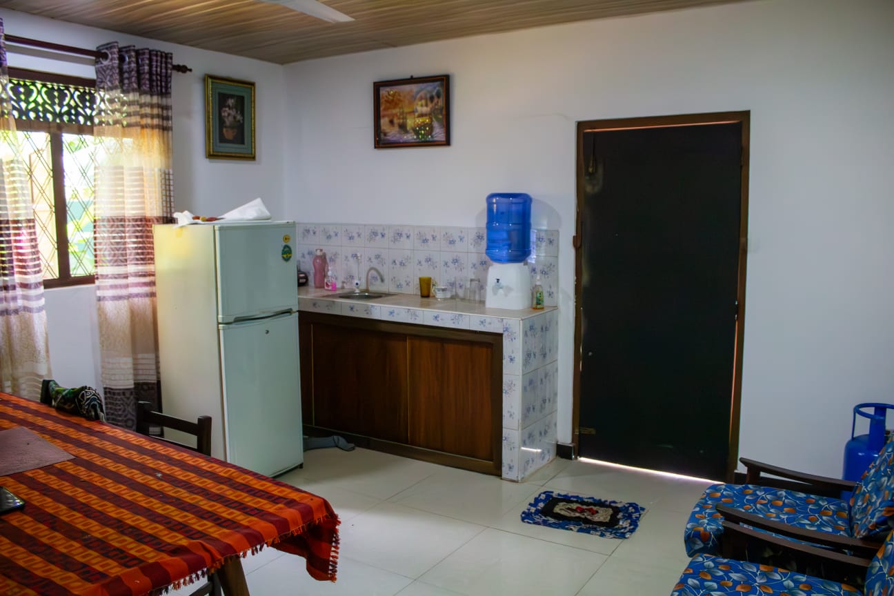 LUXURIOUS 3-STOREY VILLA WITH ROOFTOP RESTAURENT FOR SALE IN WELIGAMA