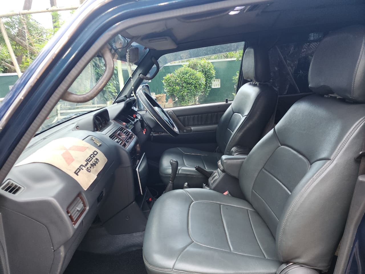 Mitsubishi Montero 2000