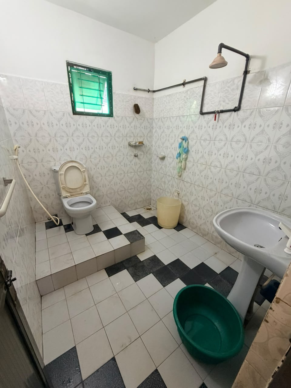 House for Sale in Kerawalapitiya Road, Wattala