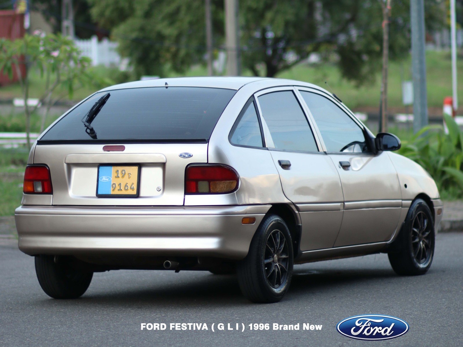 Ford Festiva GLI 1996