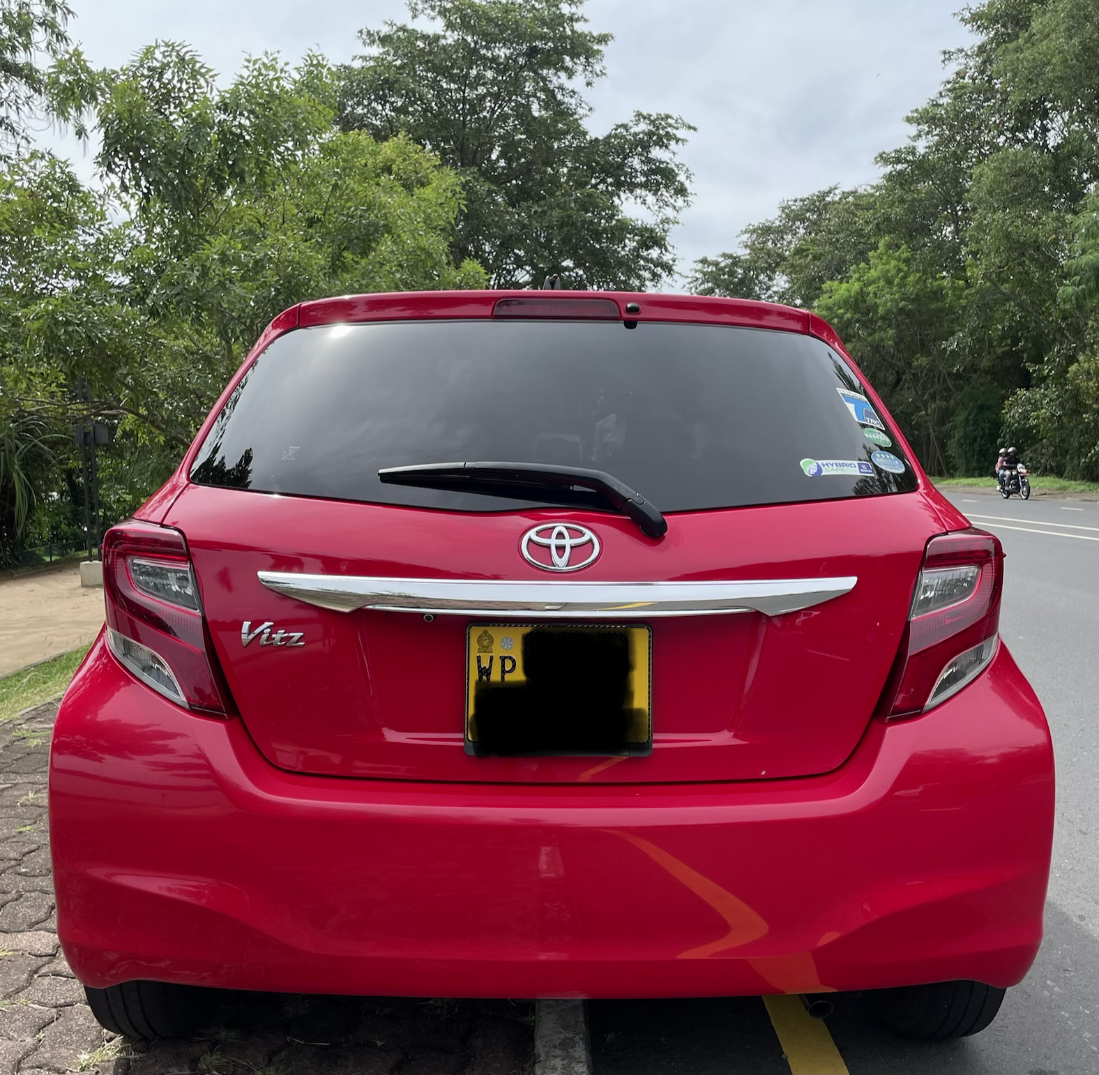 Toyota Vitz 2015