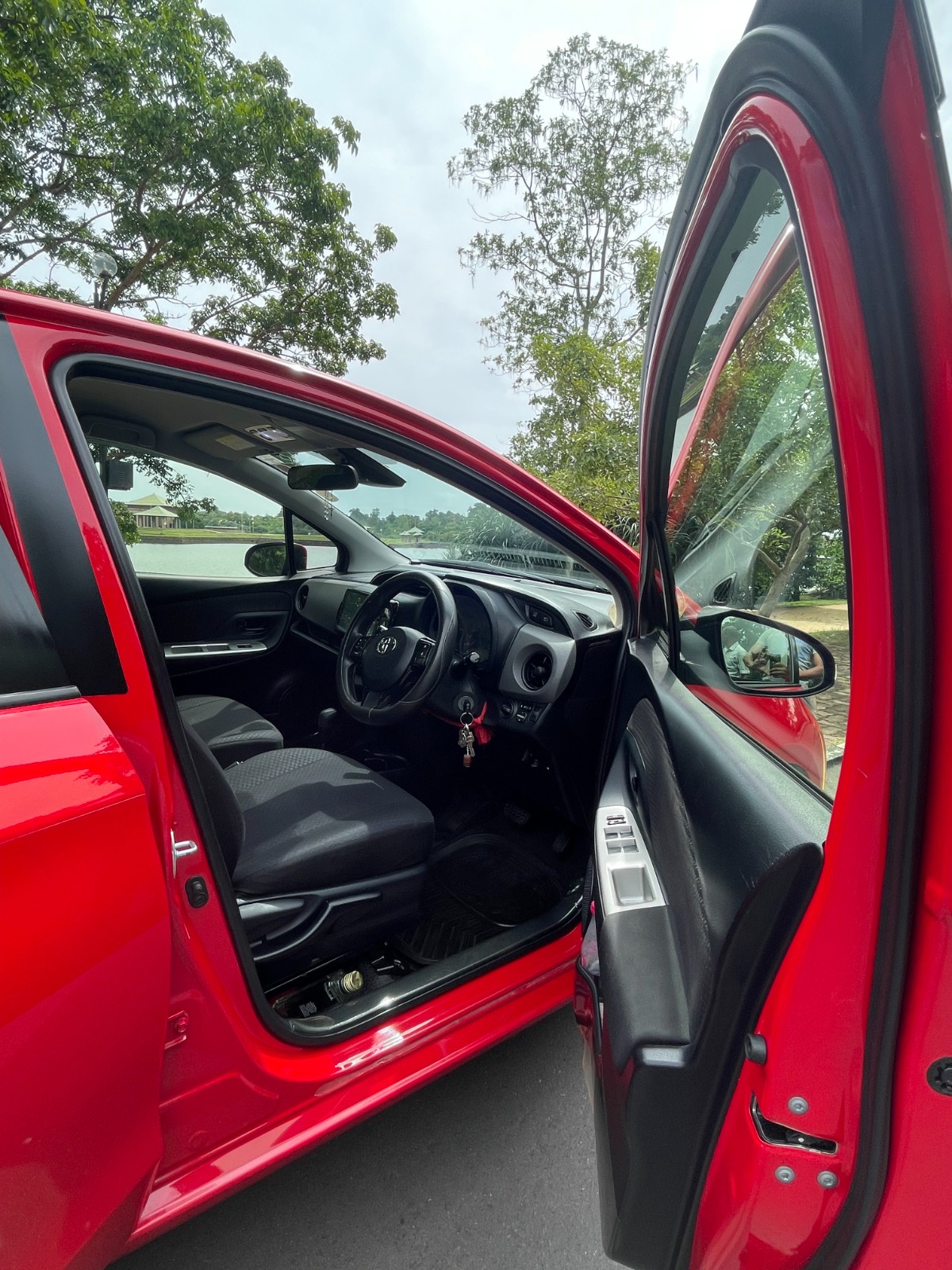 Toyota Vitz 2015