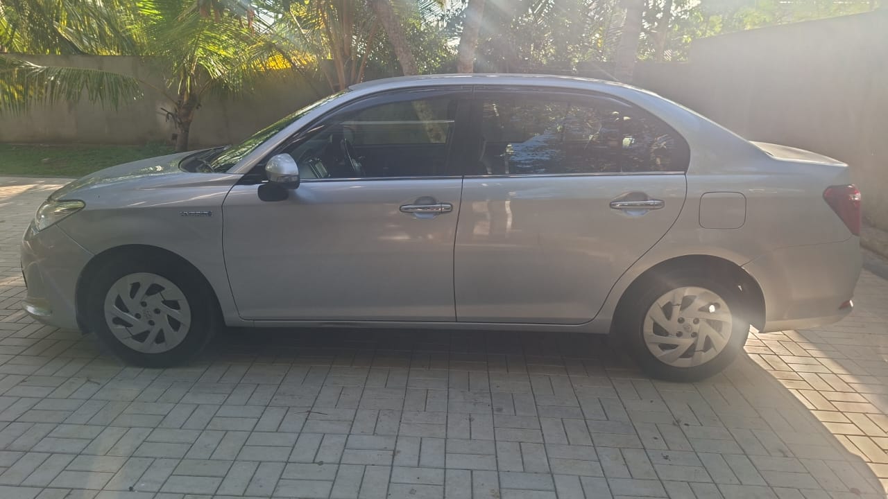 Toyota Axio 2017