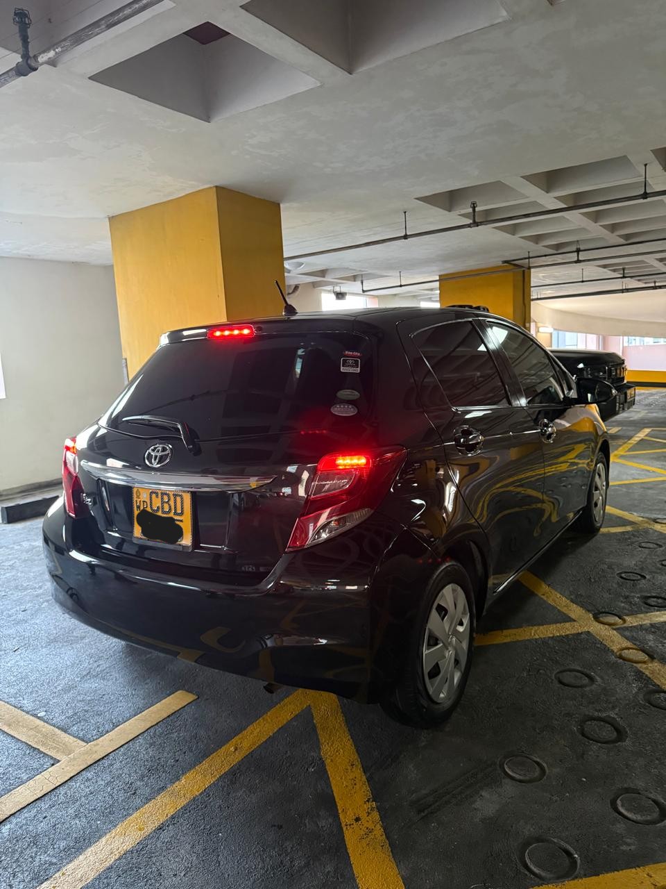 Toyota Vitz 2015