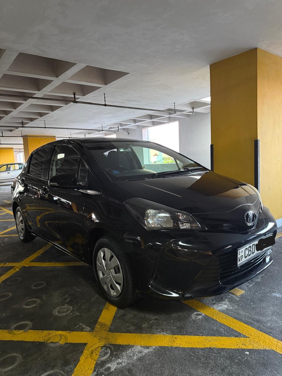 Toyota Vitz 2015