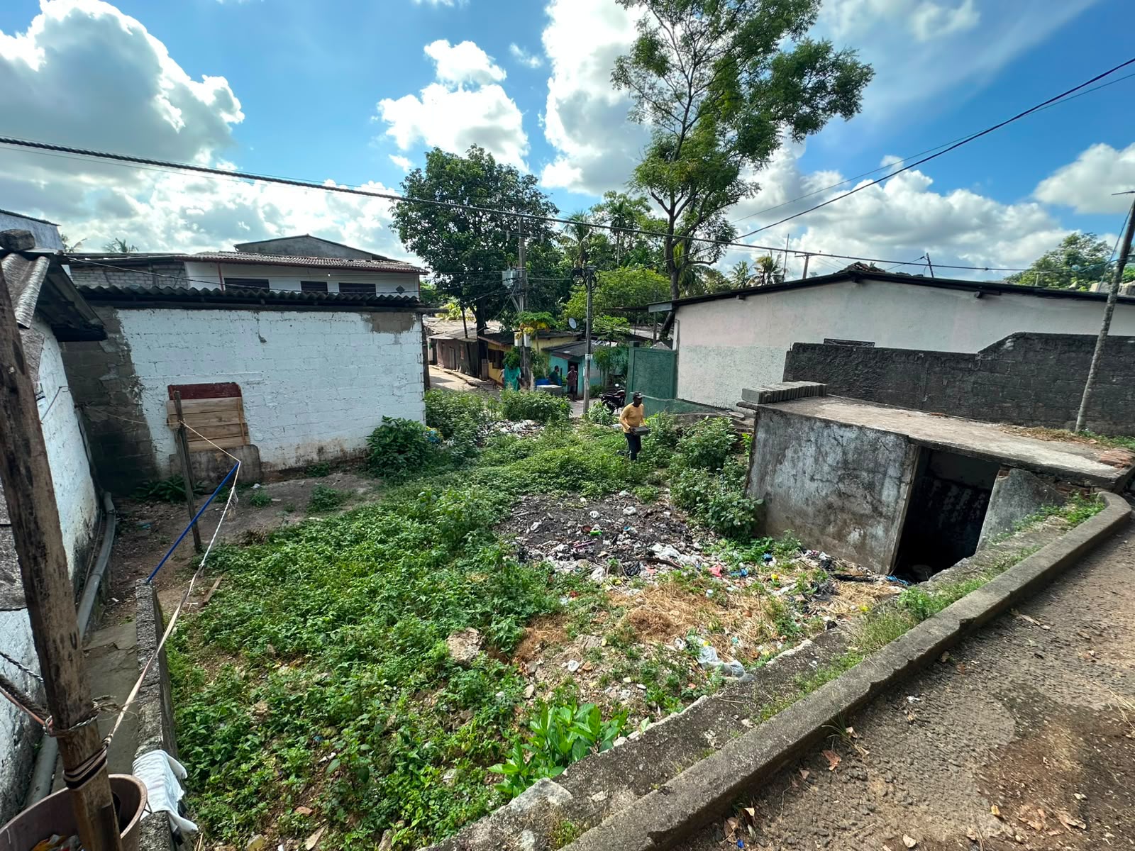 5.3 Perch Square Land with Partially Completed House – Kolonnawa