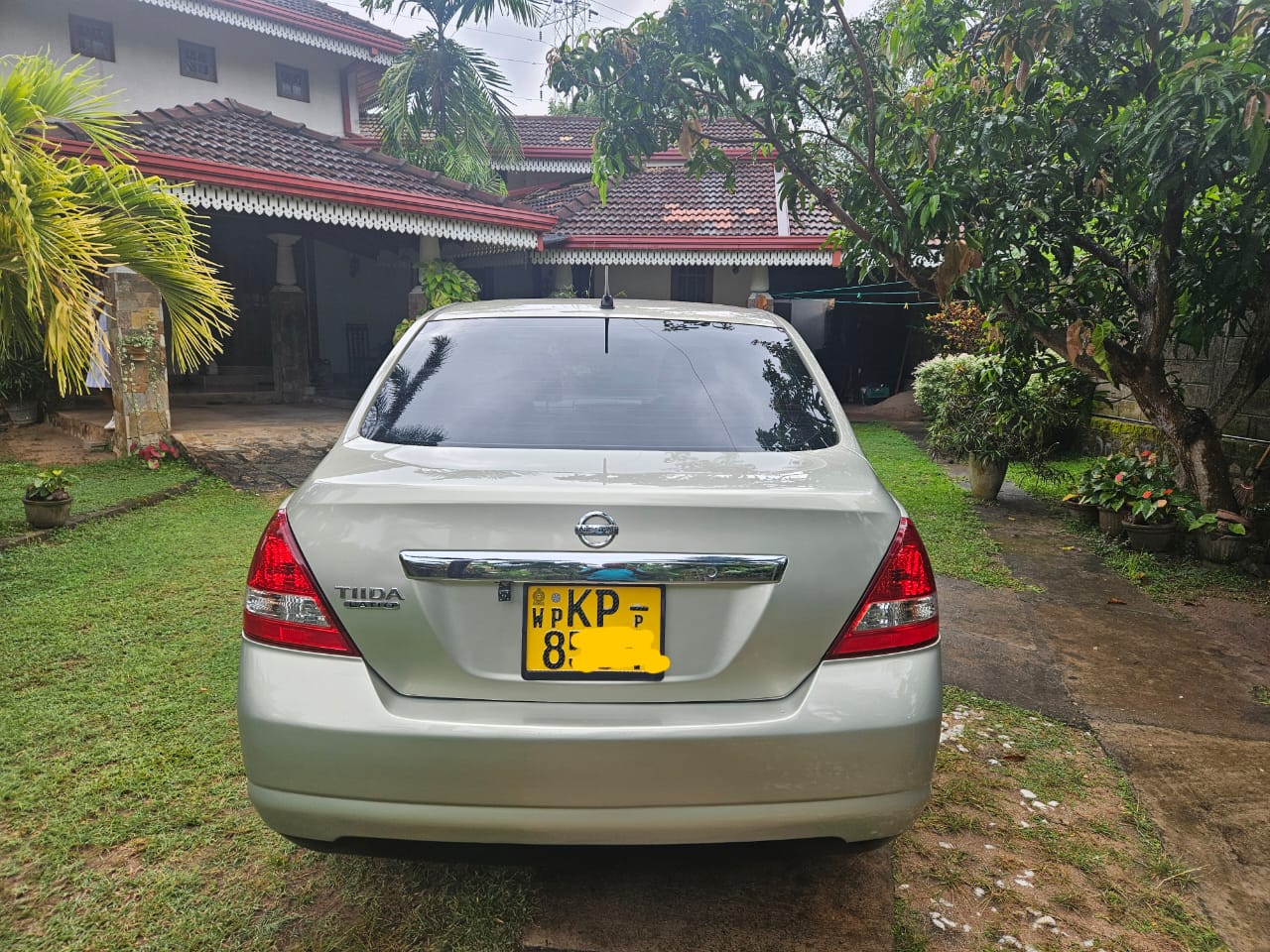 Nissan Tiida 2007