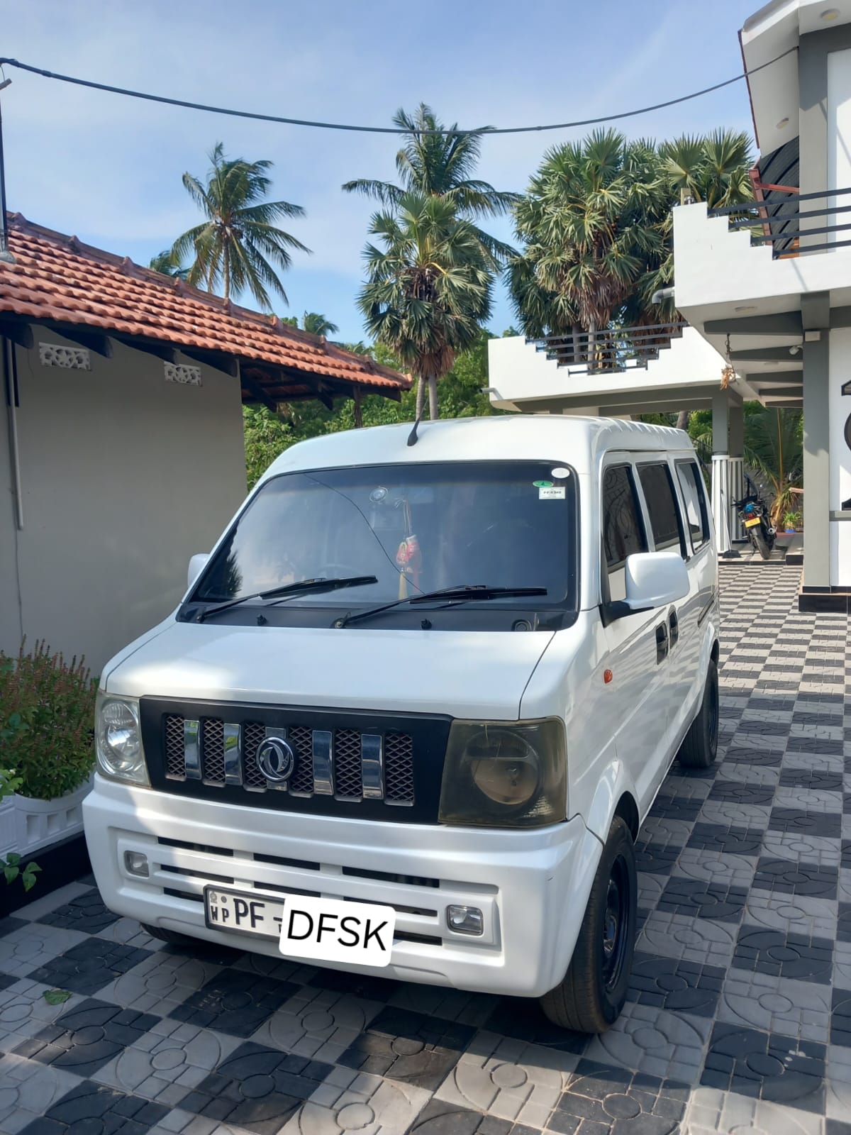 DFSK V27 2014