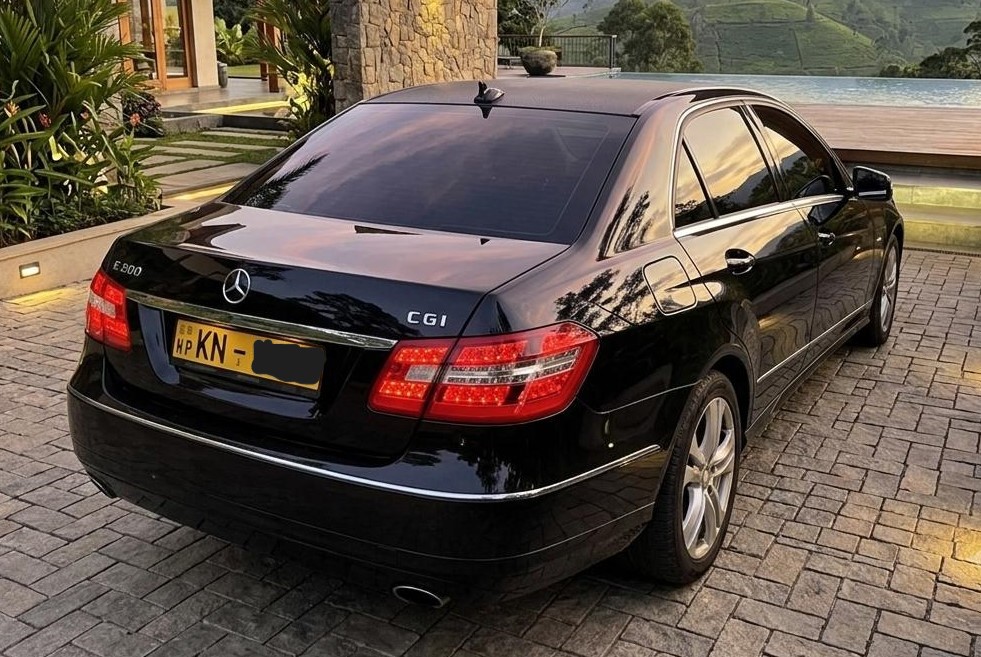 Mercedes Benz E200 2011