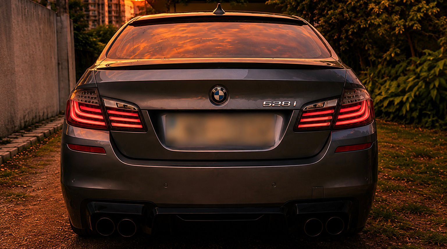 BMW 528i 2011