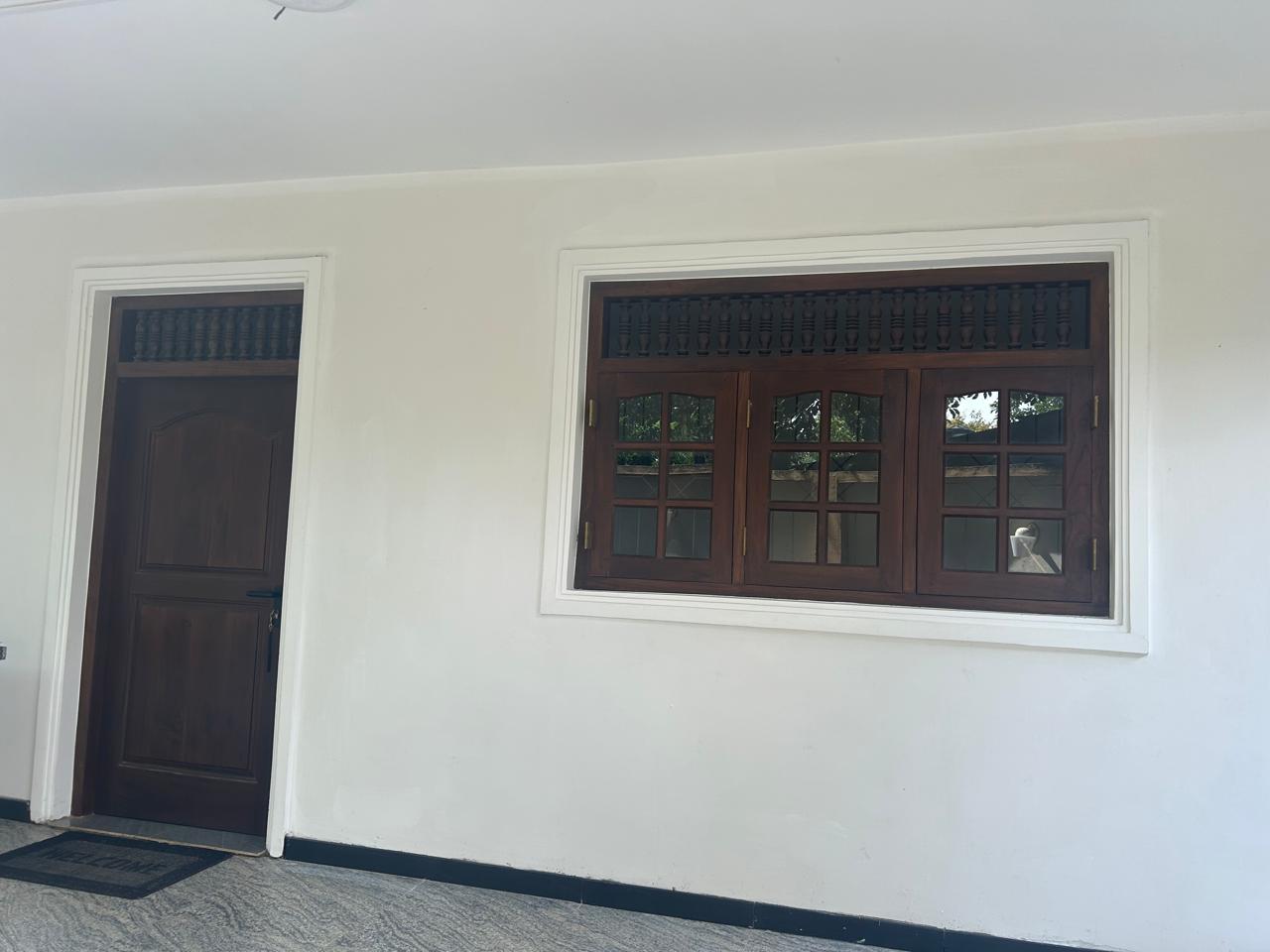 House For Sale In Gannoruwa Peradeniya