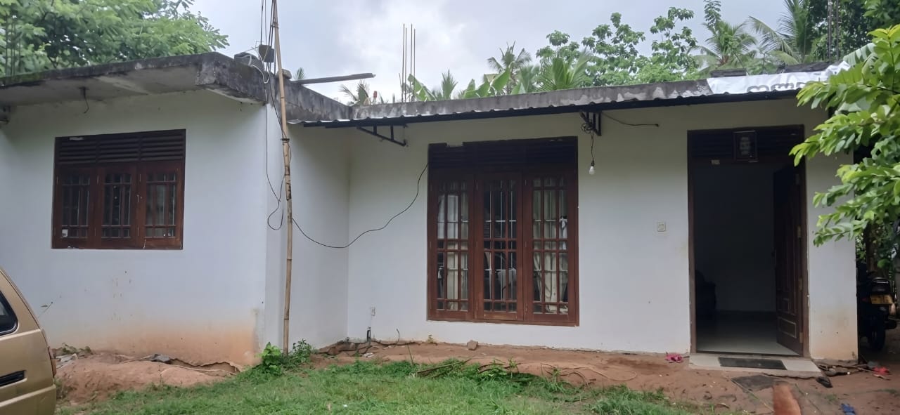 මාතර තිහගොඩ කපුදූව ප්‍රදේශයේ පර්චස් 17.5ක නිවසක් විකිණීමට