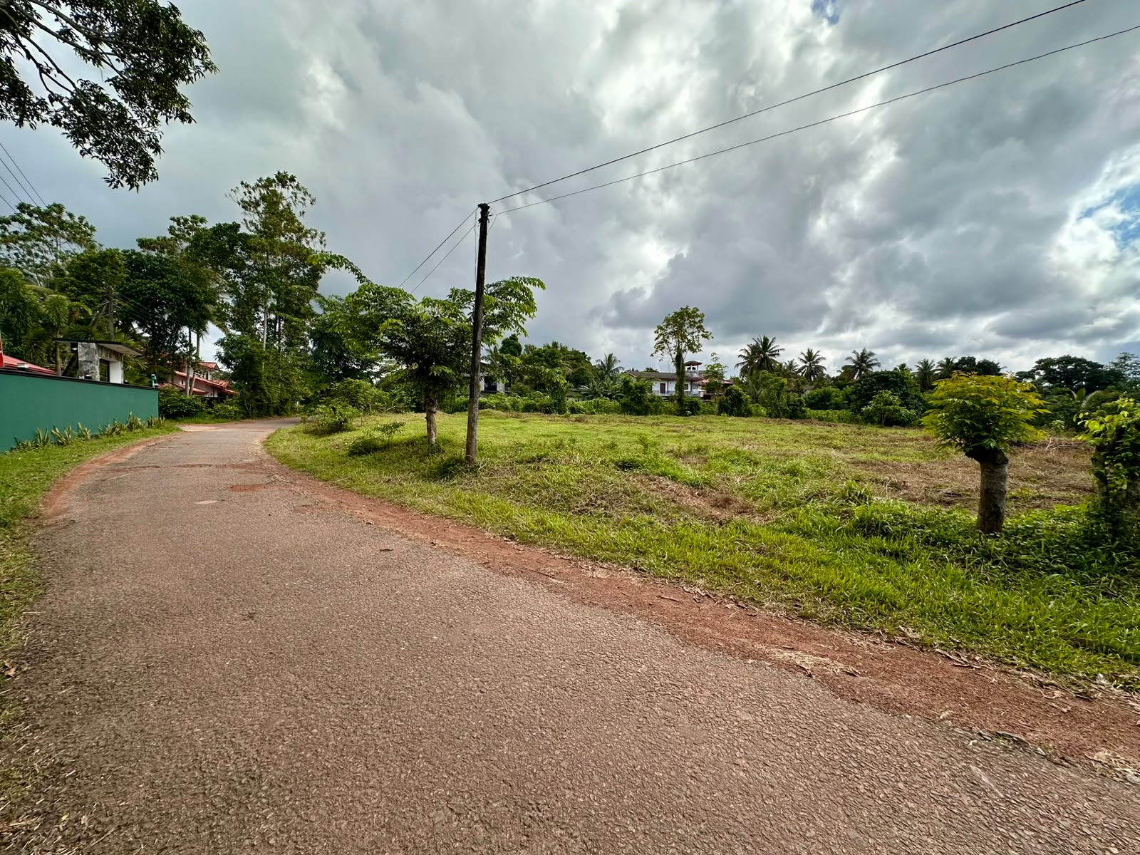 Land For Sale In Aluthgama