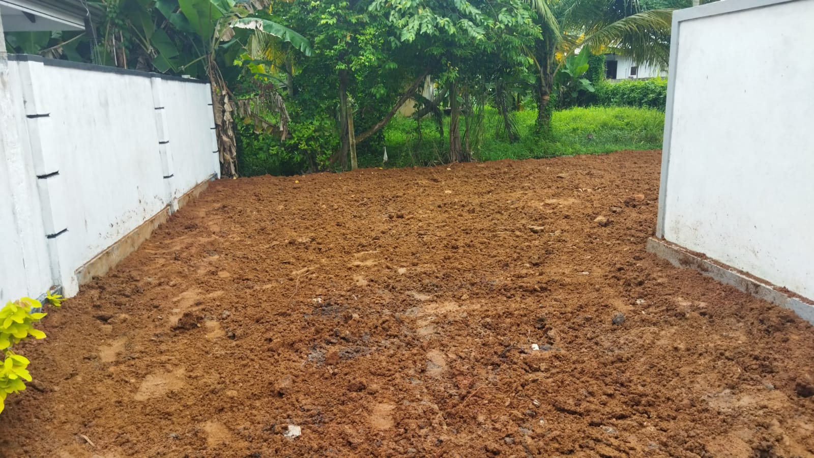 පදිංචියට අගනා බිම් කොටසක් බොපිටියෙන්