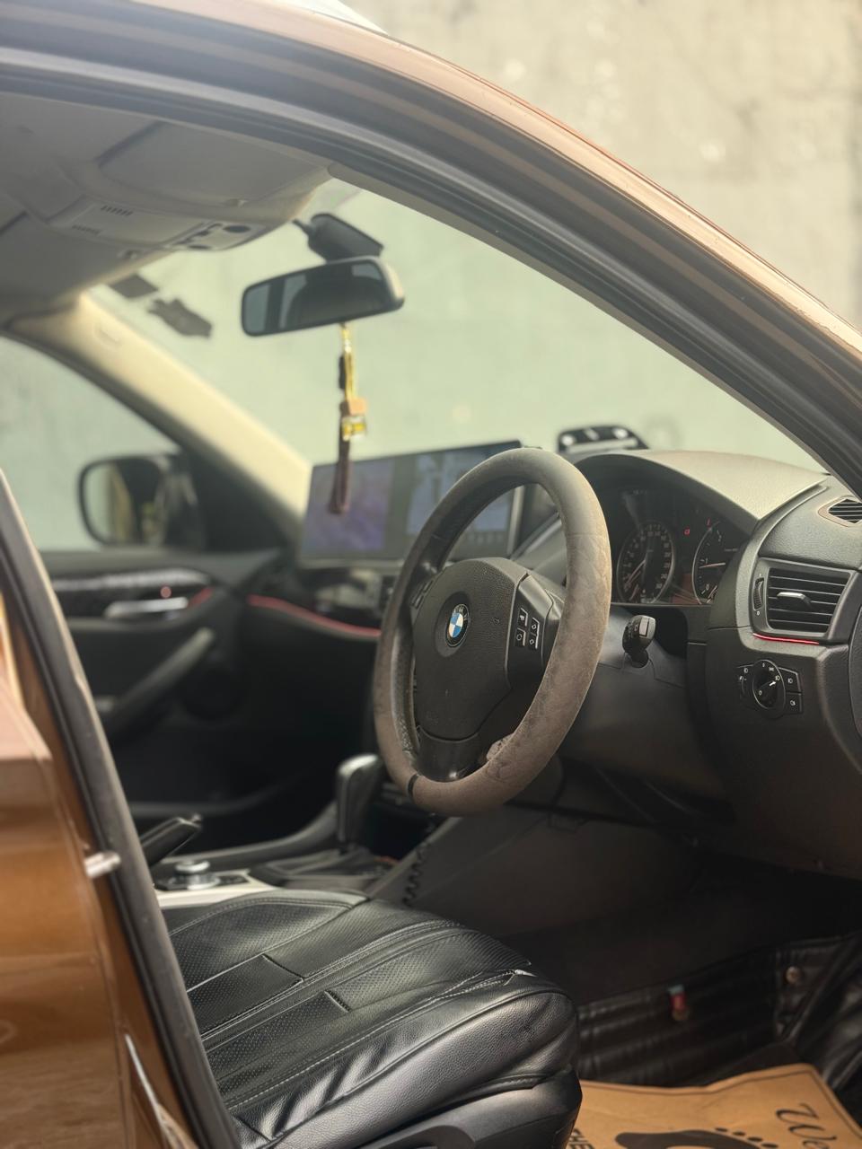 BMW X1 2011