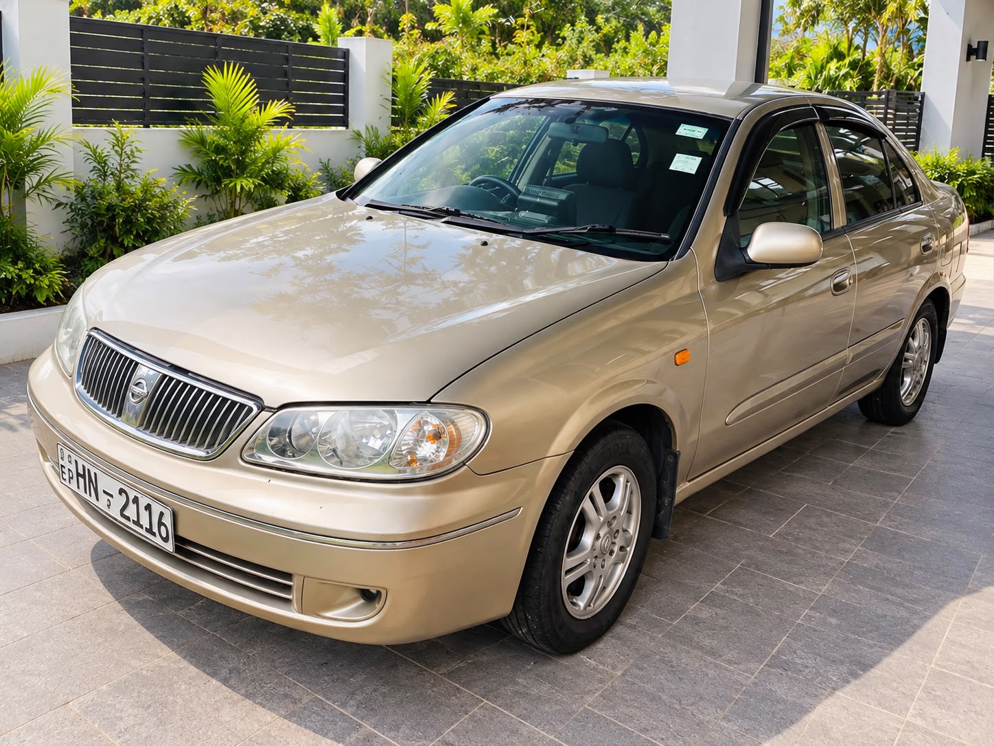 Nissan Sunny 2003