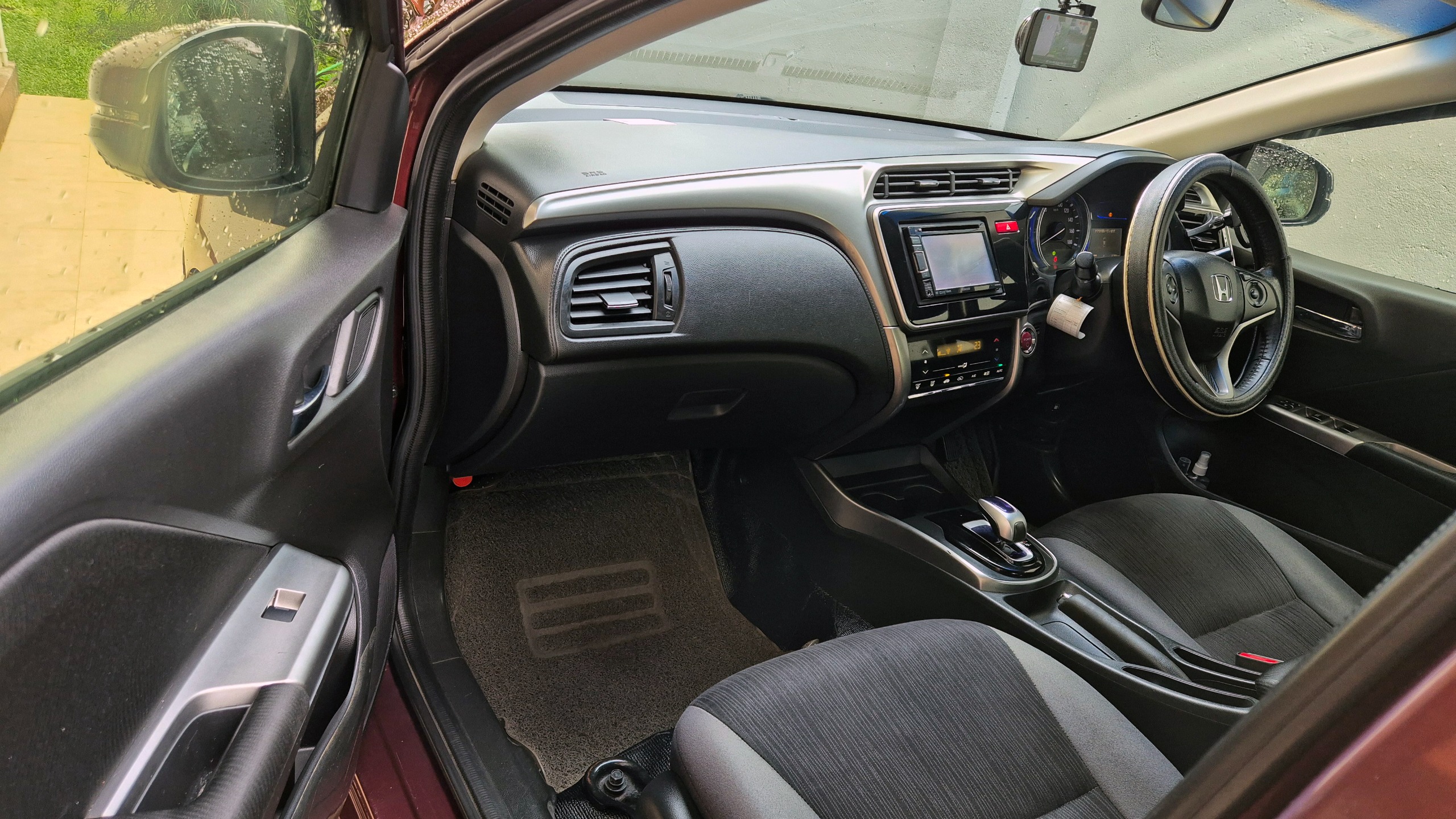 Honda Grace 2014